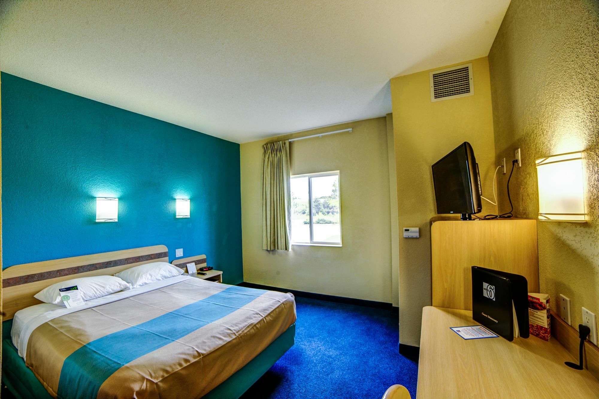 Motel 6-Huntsville, On Экстерьер фото